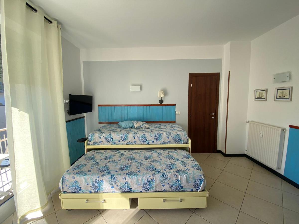 Appartamenti Azzurro Smeraldo เซสตรี เลวานเต ภายนอก รูปภาพ